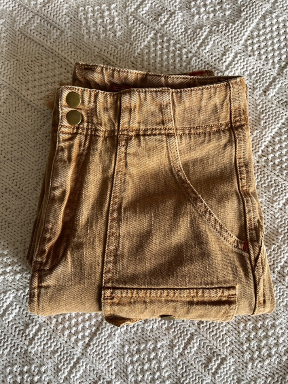 Pilcro Straight-Leg Cargo Pants in Warm Tan - Picture 13 of 13